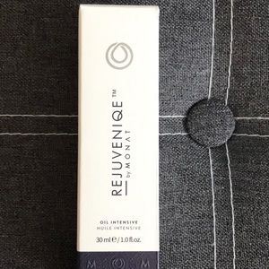 Monat Rejuveniqe oil Intensive